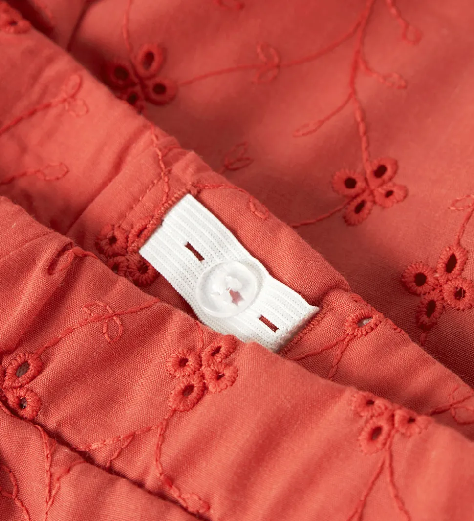 Name It Shorts - NmfVioleta - Spiced Coral m. Broderi Anglaise