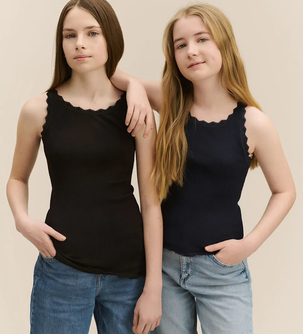 Rosemunde Top - Rib - Balta - Sort m. Blonder